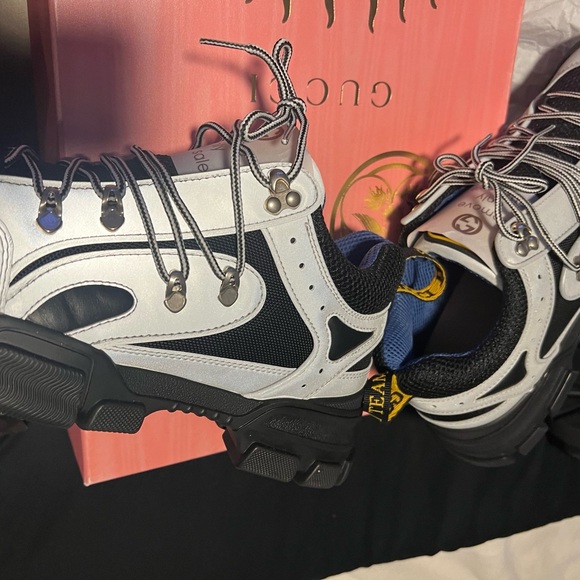 Gucci Flashtrek Reflective Gray
Sneakers - Picture 13 of 13